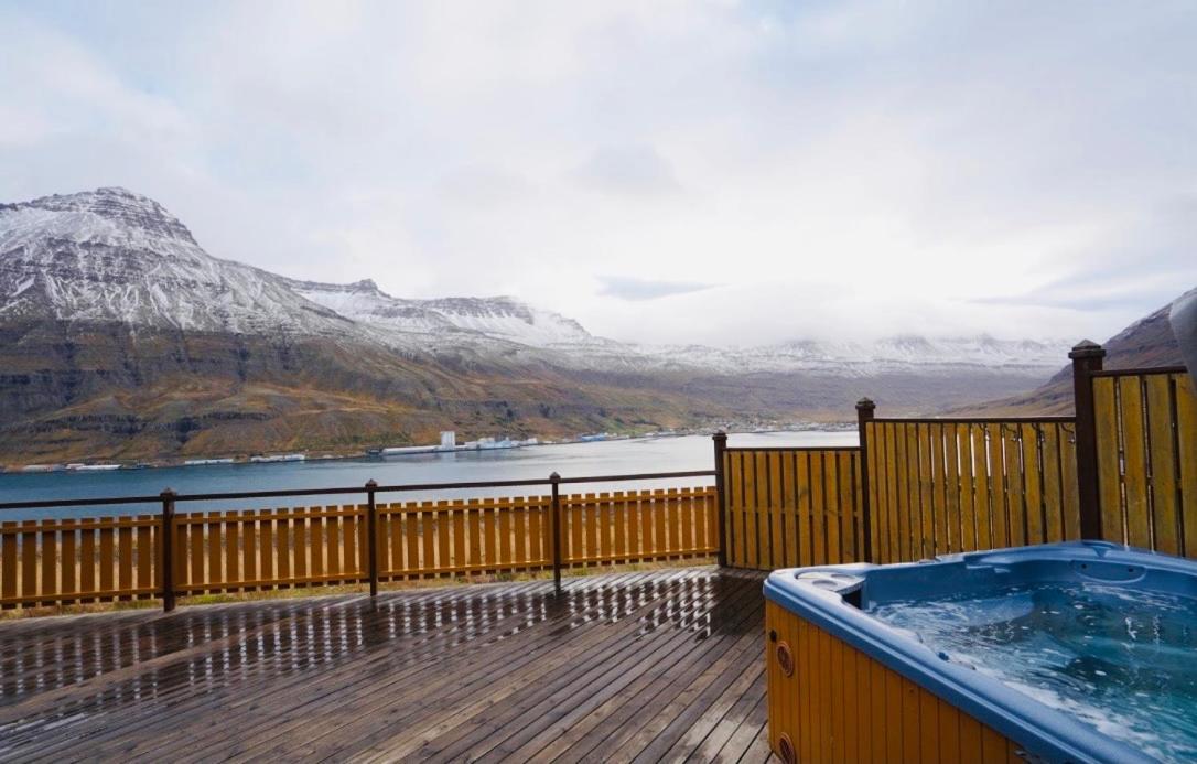 Langahlid Cottages & Hot Tubs Seyðisfjörður Bagian luar foto