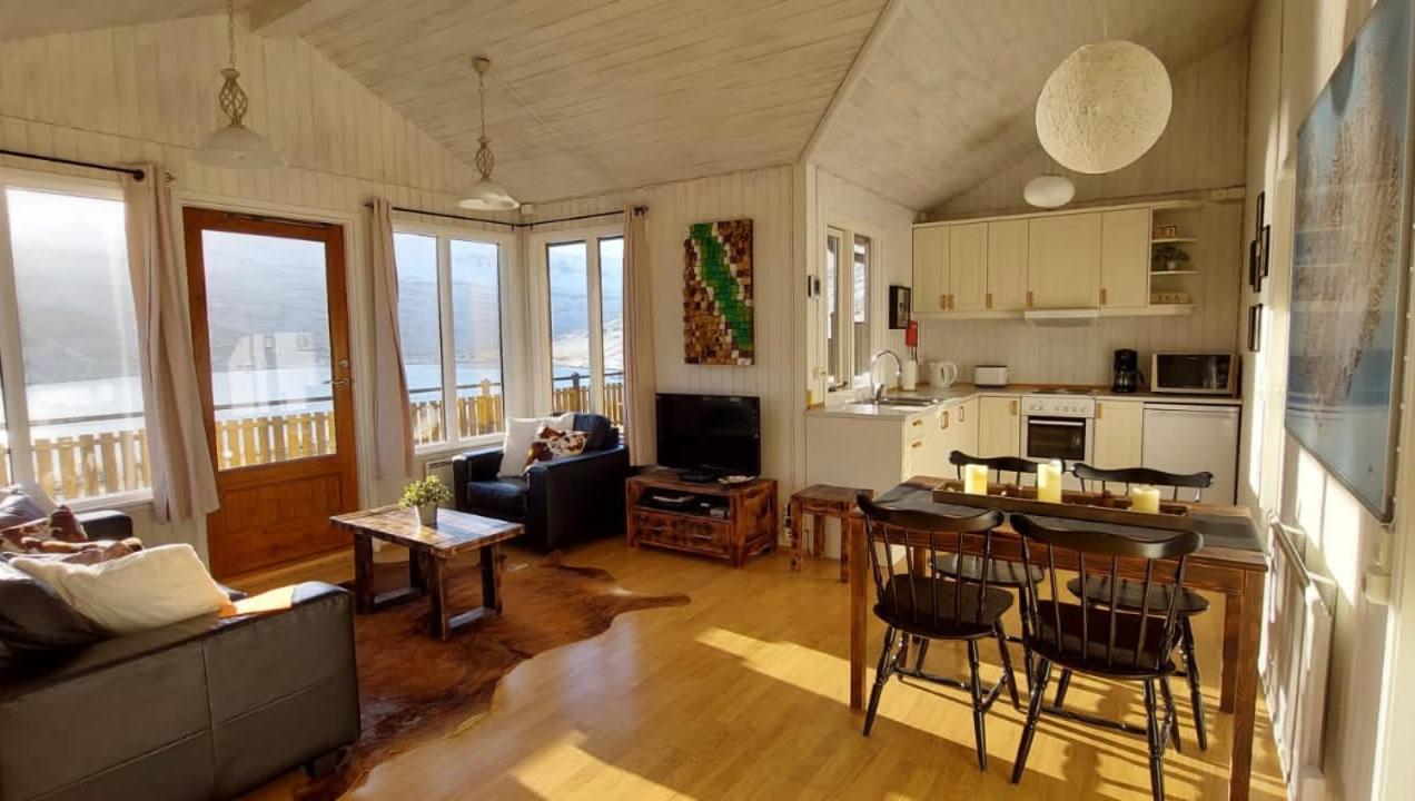 Langahlid Cottages & Hot Tubs Seyðisfjörður Bagian luar foto