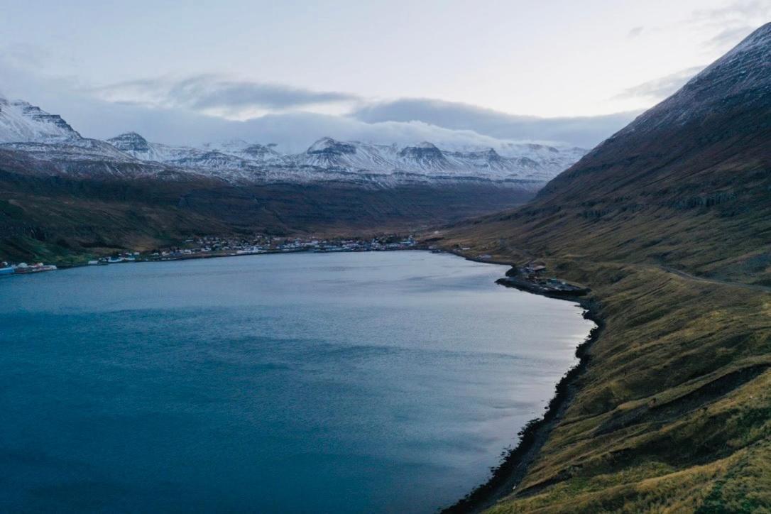 Langahlid Cottages & Hot Tubs Seyðisfjörður Bagian luar foto